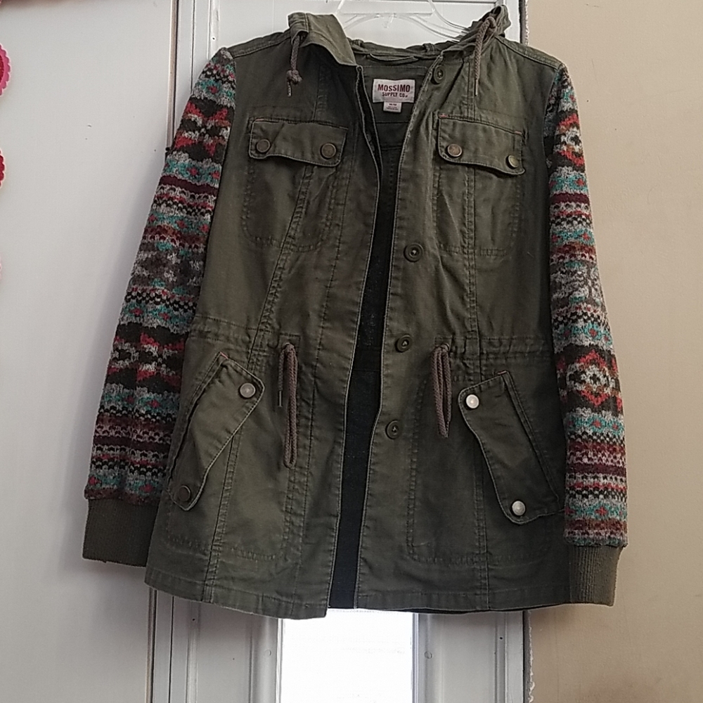Olive Green body, sweater sleeve cargo jacket